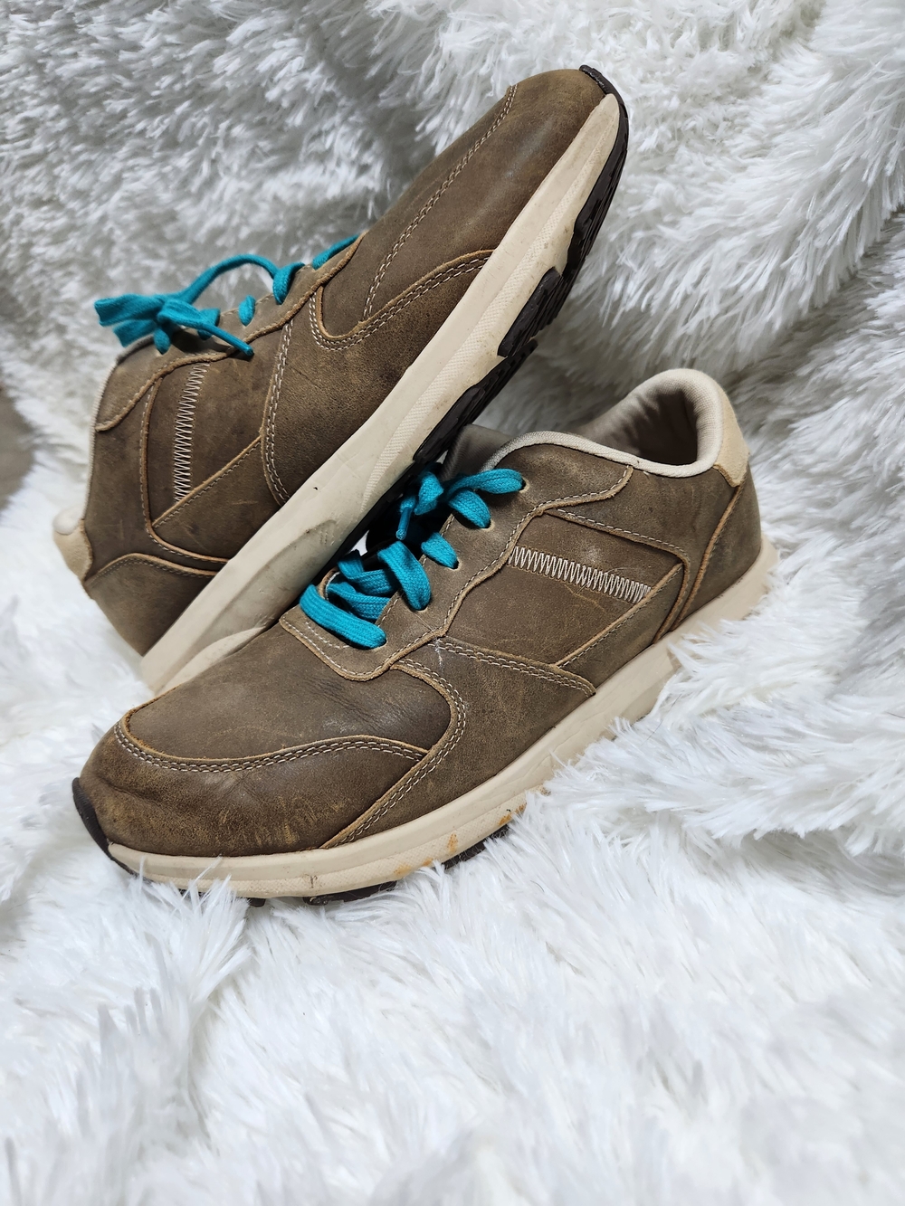 Ariat Brown Leather Sneakers with Teal Laces